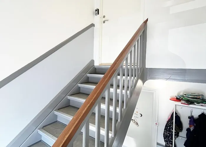 Apartment Bright And Charming Close To Everything